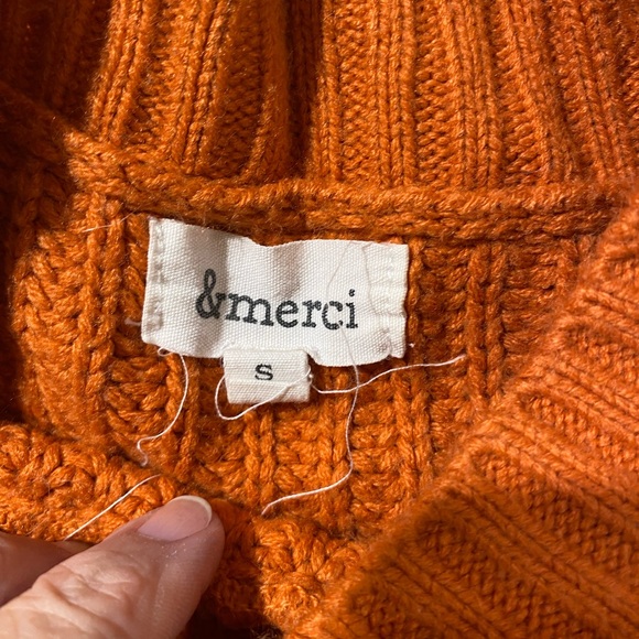 &merci Orange Knit Cropped Sweater Small (IX) - Picture 8 of 12